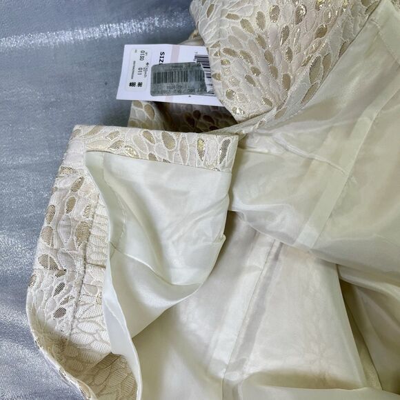 JESSICA HOWARD Gold Detail and Creme Cocktail Dress with Bling Accents Size  6P